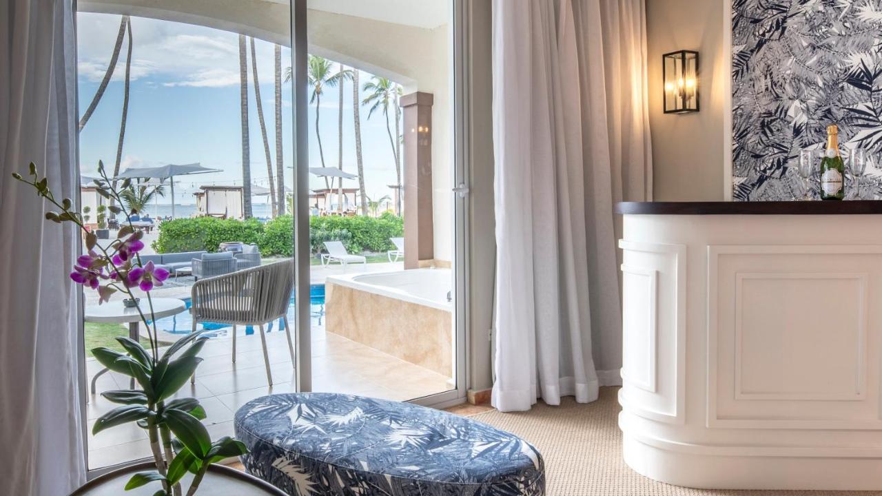 Be Live Collection Punta Cana Adults Only Exteriör bild A guest room at the Four Seasons Resort