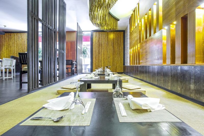 Be Live Collection Punta Cana Adults Only Exteriör bild The interior of the restaurant
