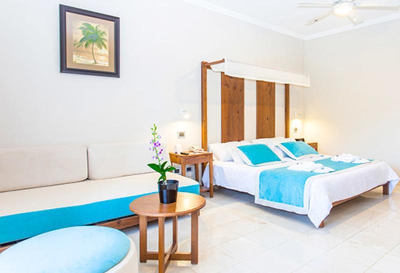 Be Live Collection Punta Cana Adults Only Exteriör bild A room at the hotel