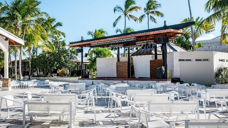 Be Live Collection Punta Cana Adults Only Exteriör bild The stage at the resort