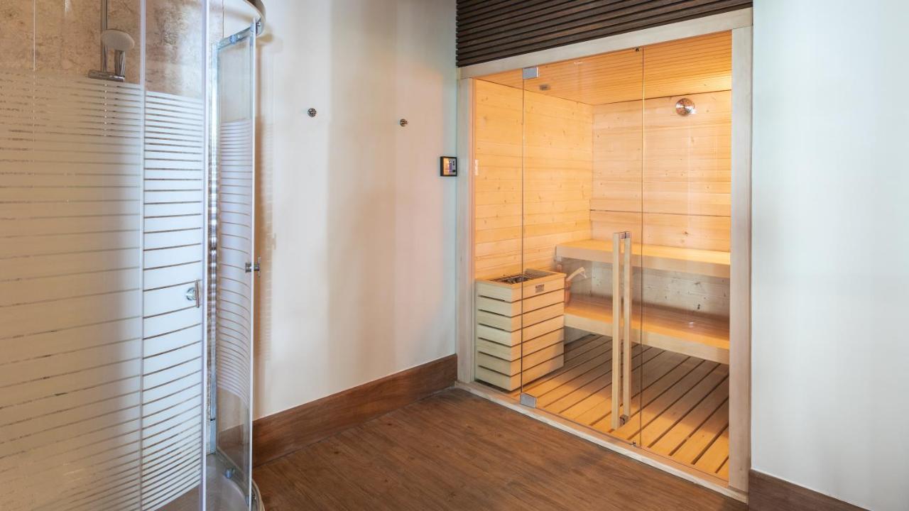 Be Live Collection Punta Cana Adults Only Exteriör bild A modern Finnish sauna